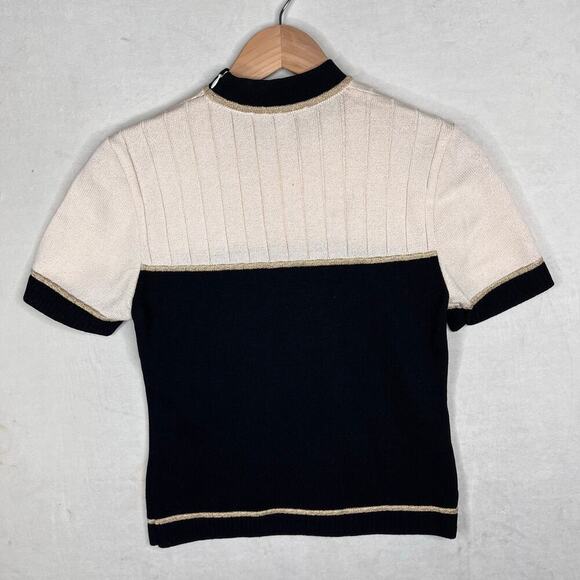 St. John Collection Women's Embroidered Crest Logo Sweater size (P) or XS - Picture 7 of 9